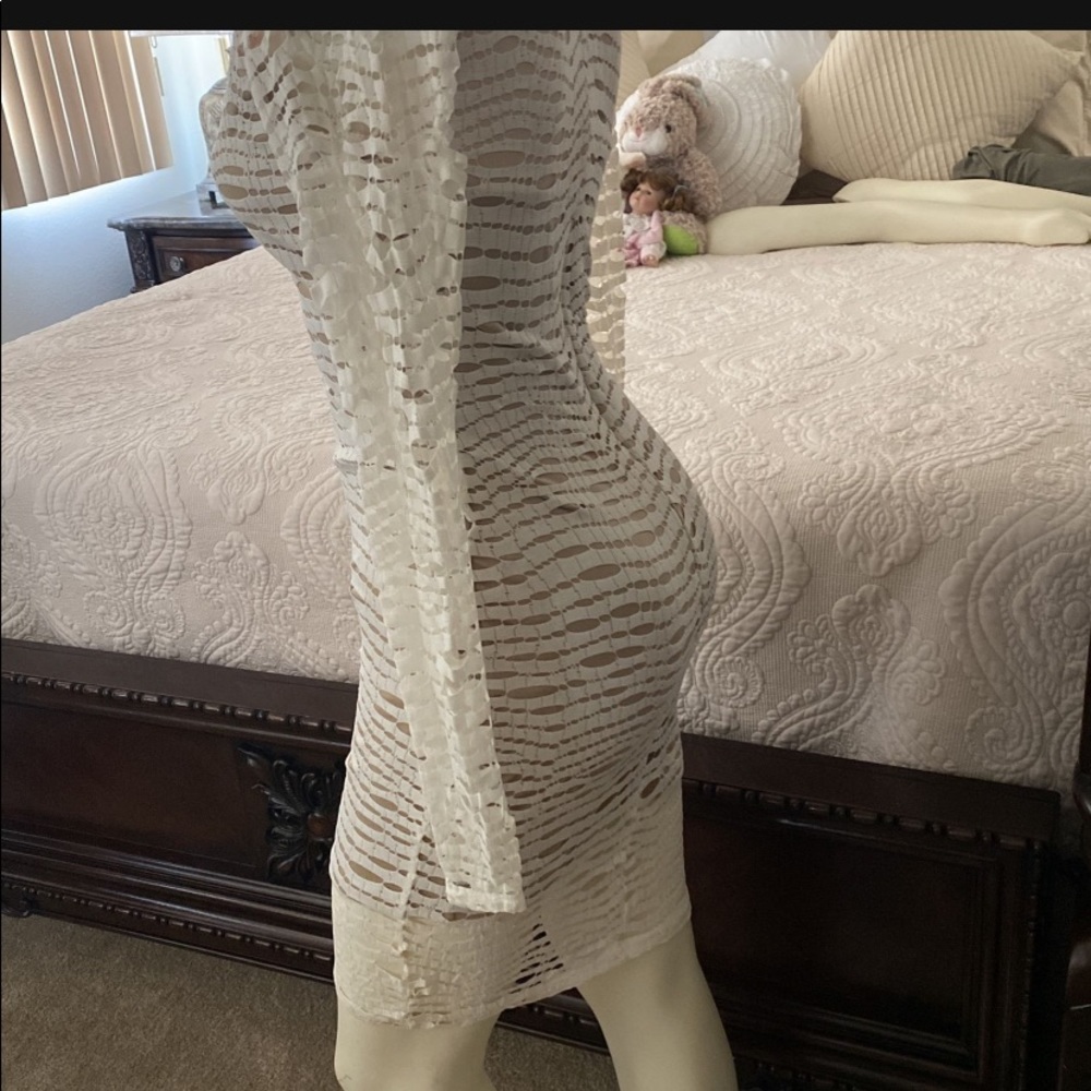 Off white stretchy long sleeve dress